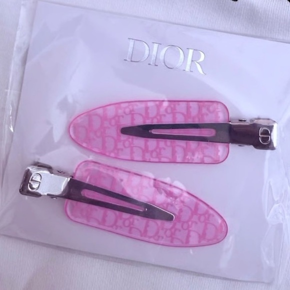 DIOR BUNDLE: Dior Pink Hair Clips and Dior Addict Lip Glow Oil #063 Pink Lilac - Picture 2 of 7